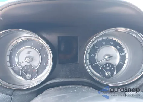 2013 Chrysler 300 300S z USA, uszkodzony, nr VIN 2C3CCABG1DH728050